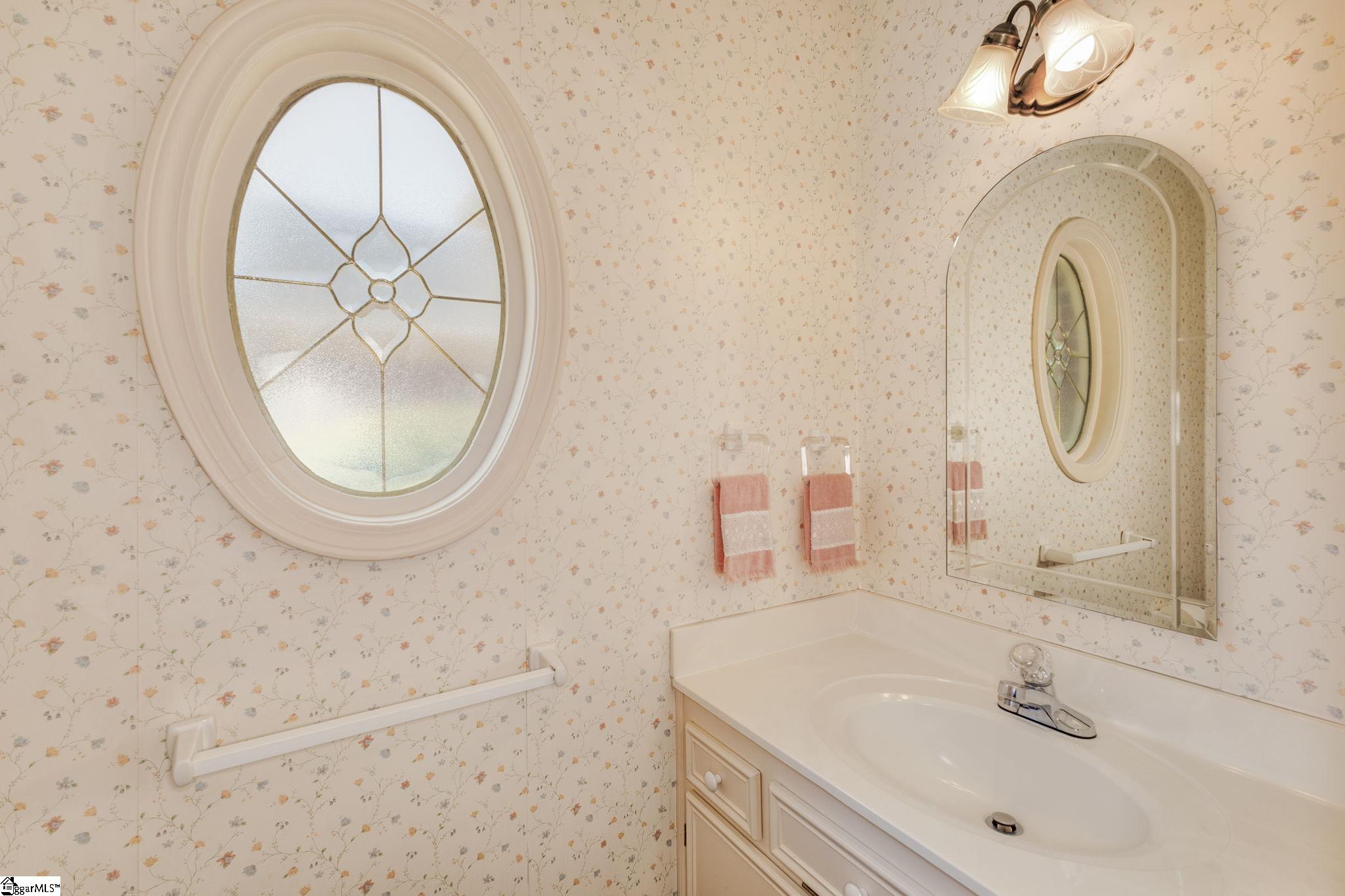 223 Woods Road Greer, SC 29650 - Photo 16 of 34 Gallery Image 16