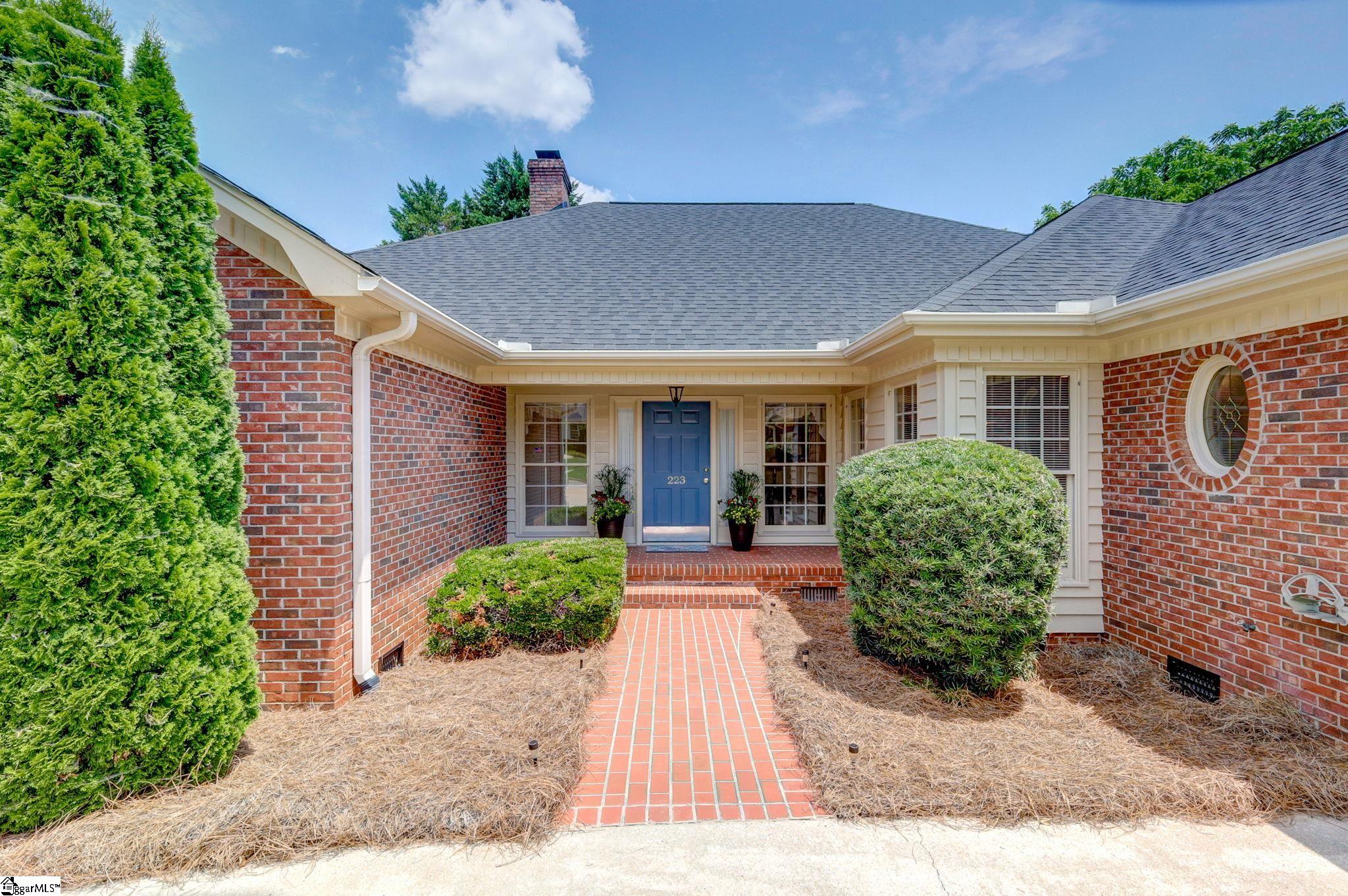 223 Woods Road Greer, SC 29650 - Photo 4 of 34 Gallery Image 4