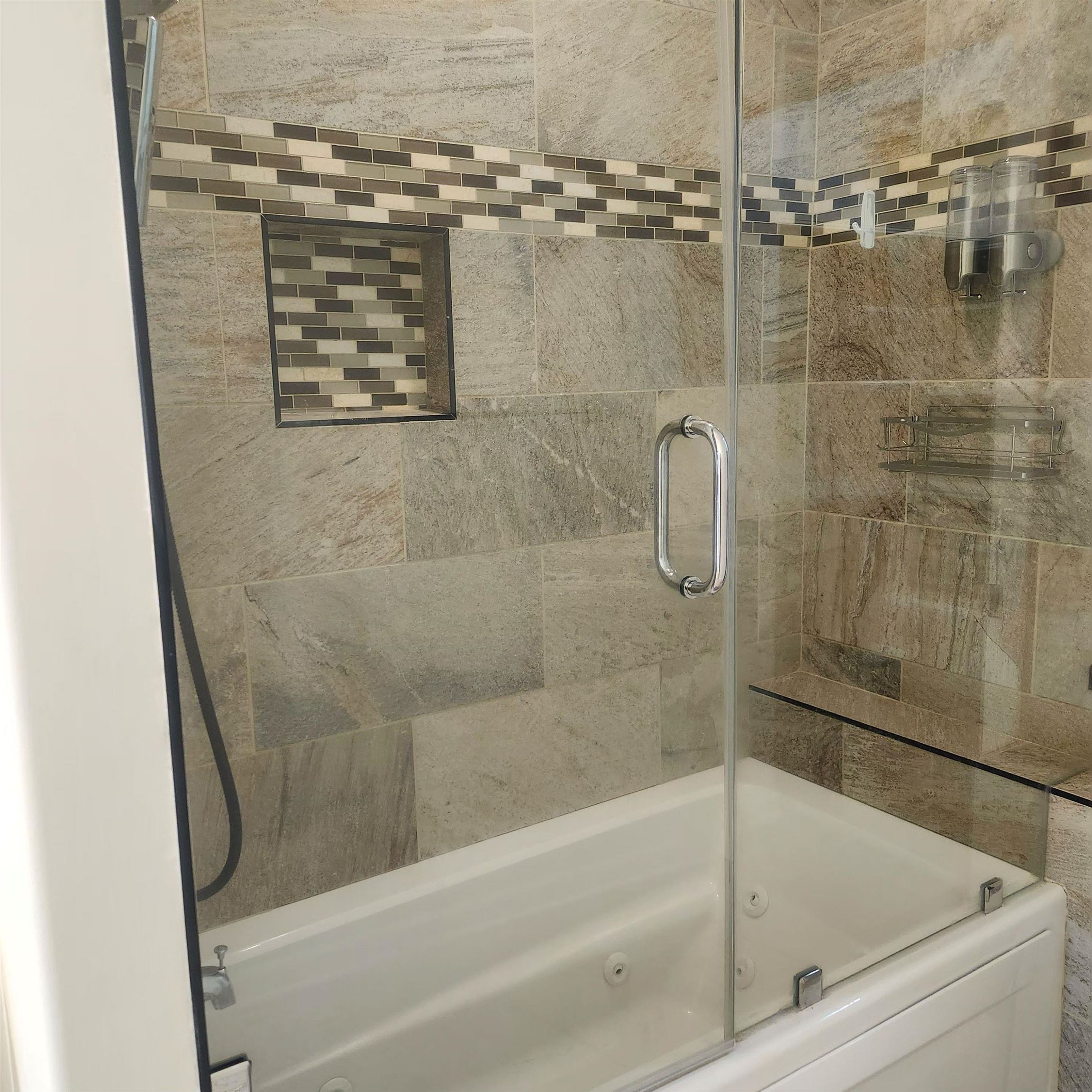 1497 Castle Pines Circle, Unit 18 Collierville, TN 38017 - Photo 16 of 23 Full bathroom featuring a combined bath / shower with jetted tub