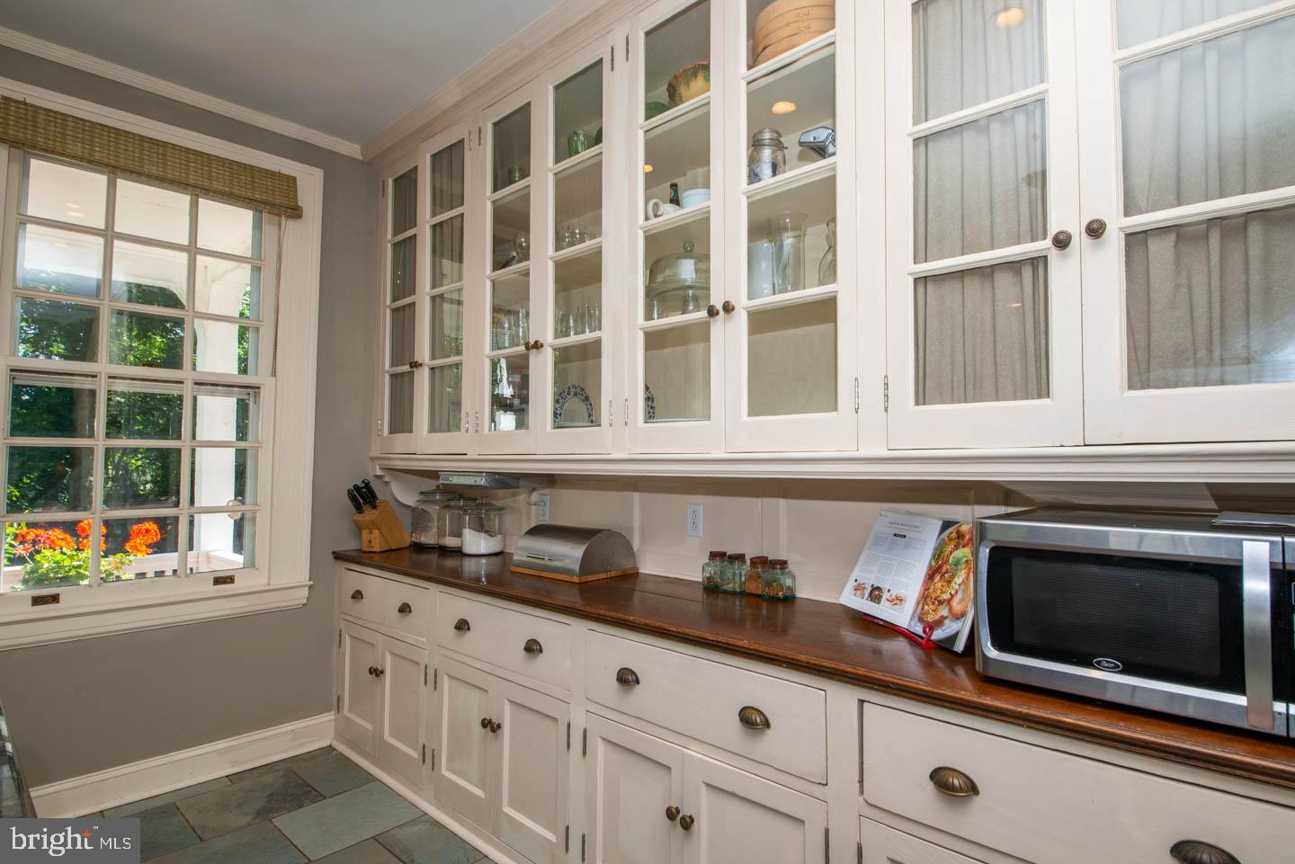 218 Wyncote Road Jenkintown, PA 19046 - Photo 28 of 92 Original 1906 Microwave
