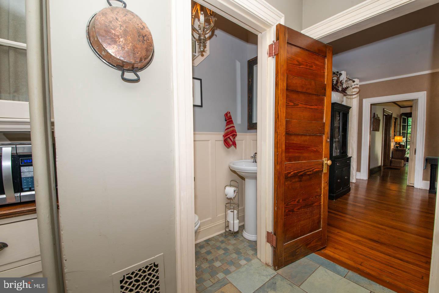 218 Wyncote Road Jenkintown, PA 19046 - Photo 31 of 92 Gallery Image 31