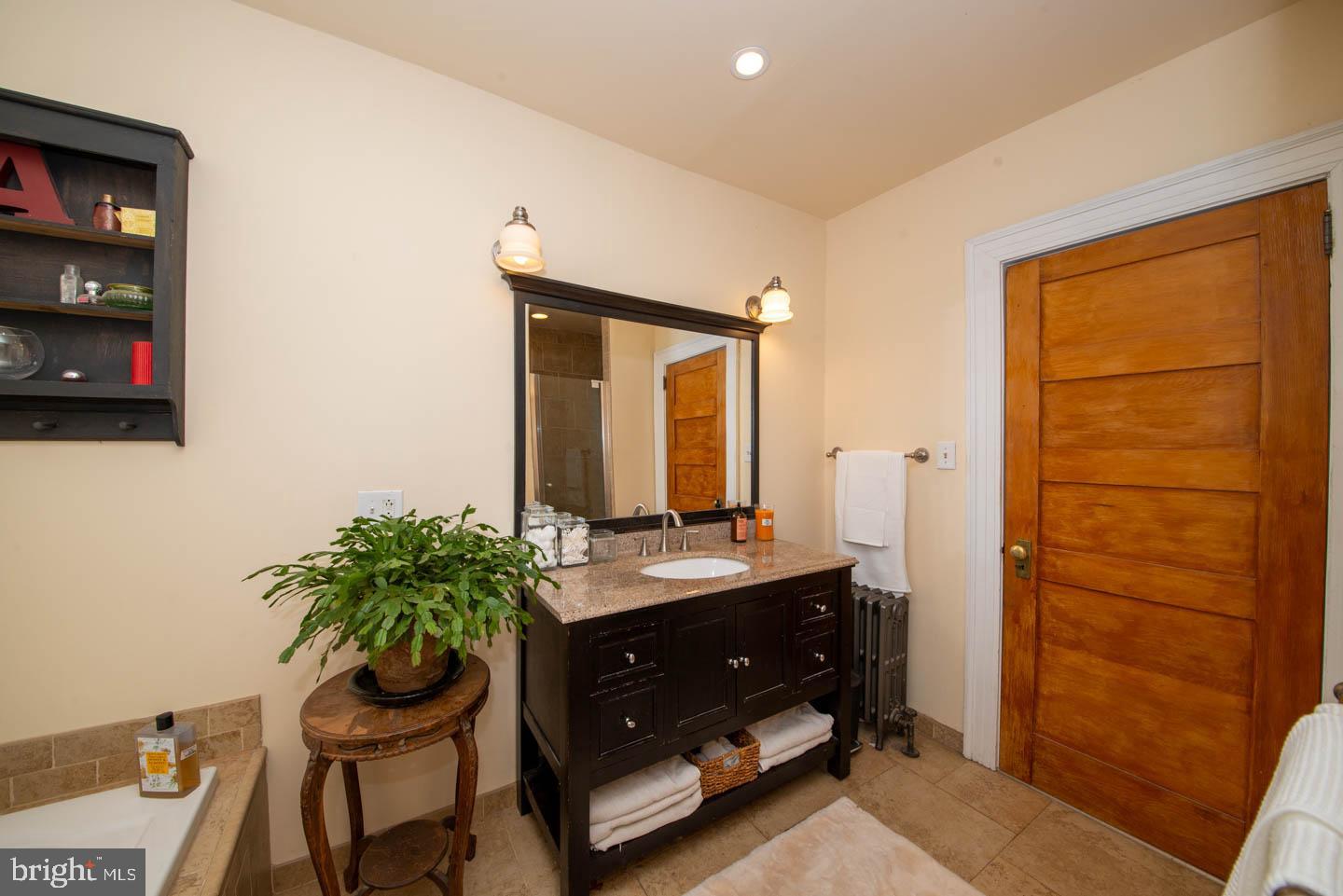 218 Wyncote Road Jenkintown, PA 19046 - Photo 45 of 92 2nd Floor Hall Bath