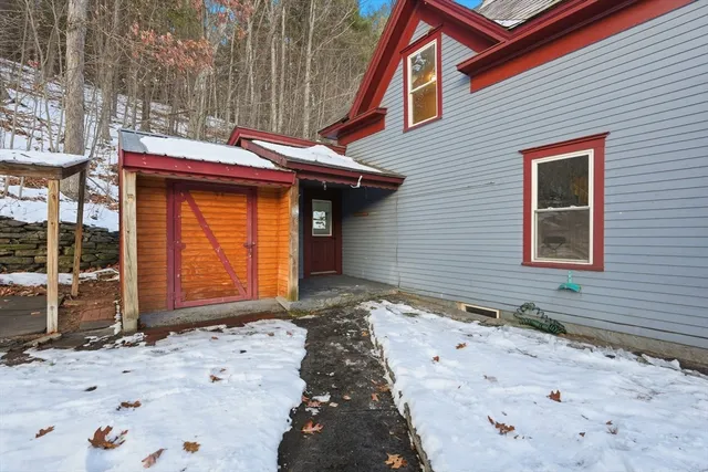 $259,900 | 62 East Main Street, Erving, MA 01344