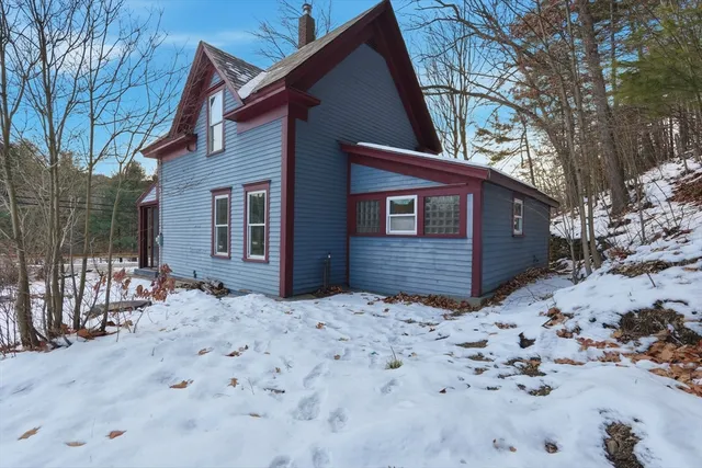 $259,900 | 62 East Main Street, Erving, MA 01344