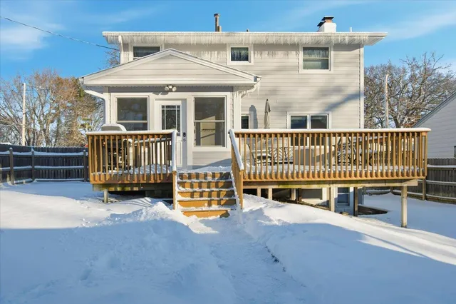 $475,000 | 500 Arthur Street, Edina, MN 55343