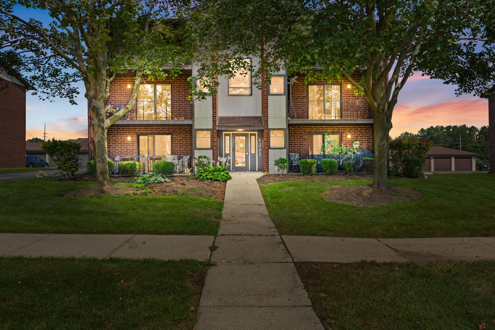 1221 Chalet Road, Unit 200 Naperville, IL 60563 - Photo 1 of 13 Gallery Image 1