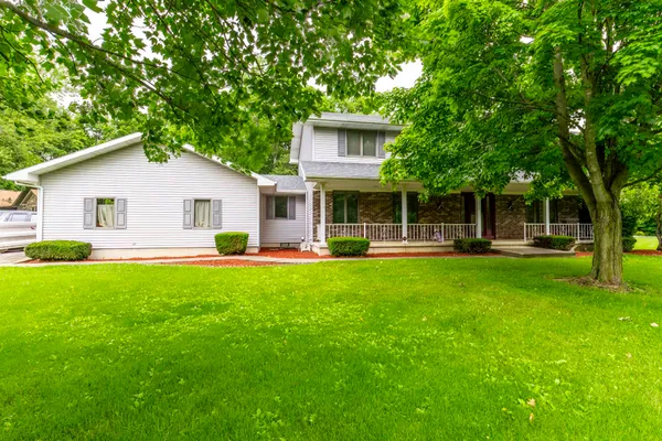 $415,000 | 1020 North Greenbriar Drive, Columbia City, IN 46725