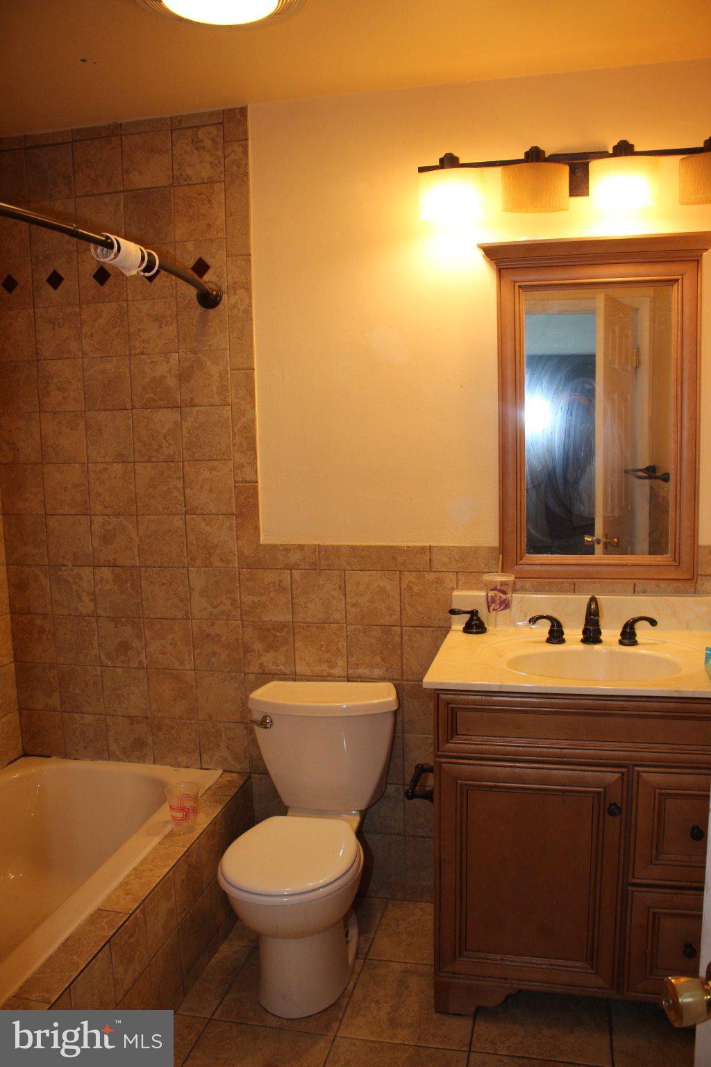 146 Oakmont Road Clementon, NJ 08021 - Photo 29 of 29 Elegant bathroom with classic finishes.