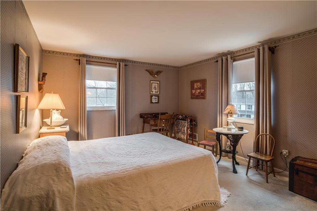 9371 Hilliard Road Pittsburgh, PA 15237 - Photo 16 of 22 BEDROOM NUMBER 2 IS 14'9"x11'4". NICE AND BRIGHT!
