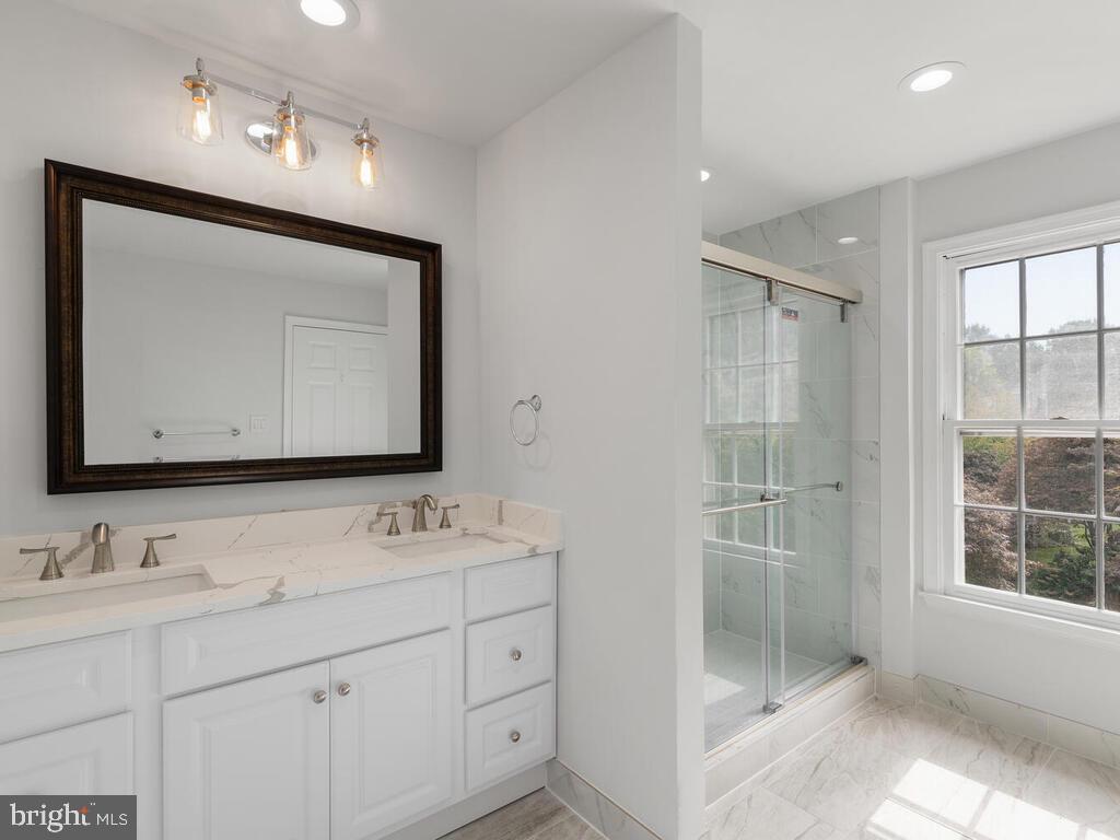 3814 Inverness Road Fairfax, VA 22033 - Photo 21 of 31 Gallery Image 21