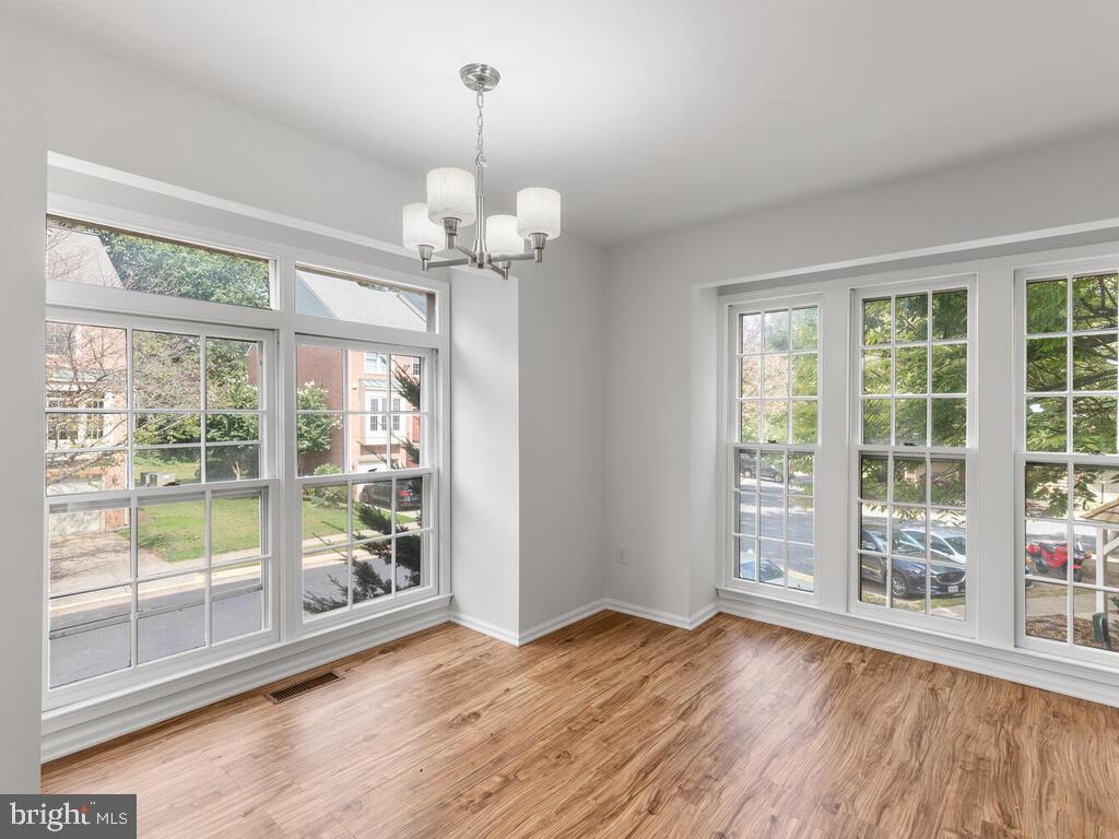 3814 Inverness Road Fairfax, VA 22033 - Photo 6 of 31 Gallery Image 6