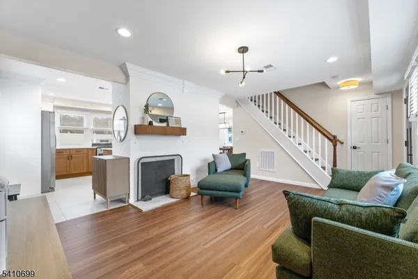 $607,000 | 122 Greenbrook Road, Green Brook, NJ 08812