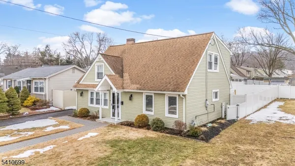 $607,000 | 122 Greenbrook Road, Green Brook, NJ 08812