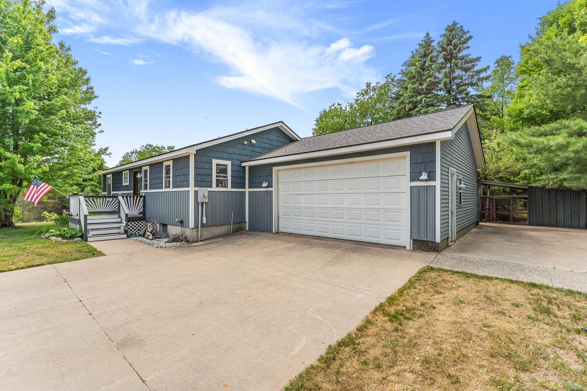 390 South Marshall Road Beulah, MI 49617 - Photo 2 of 83