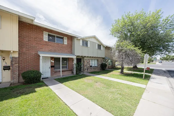 $1,695 | 15 East Carter Drive, Tempe, AZ 85282