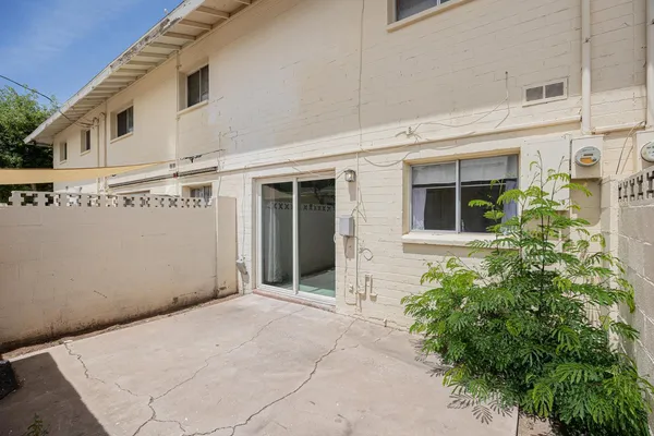 $1,695 | 15 East Carter Drive, Tempe, AZ 85282