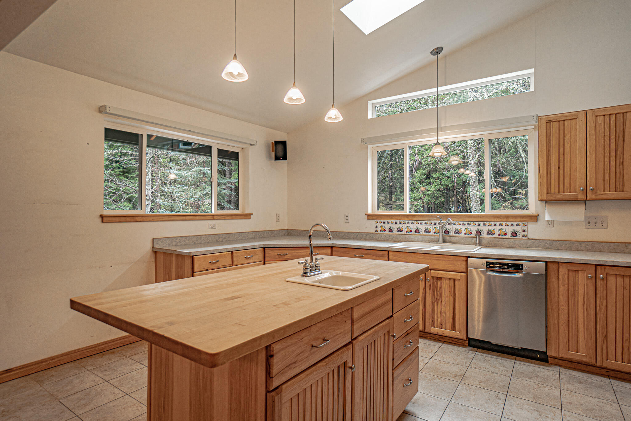 2728 Anderson Creek Road Talent, OR 97540 - Photo 9 of 45 a kitchen with a sink stove and microwave
