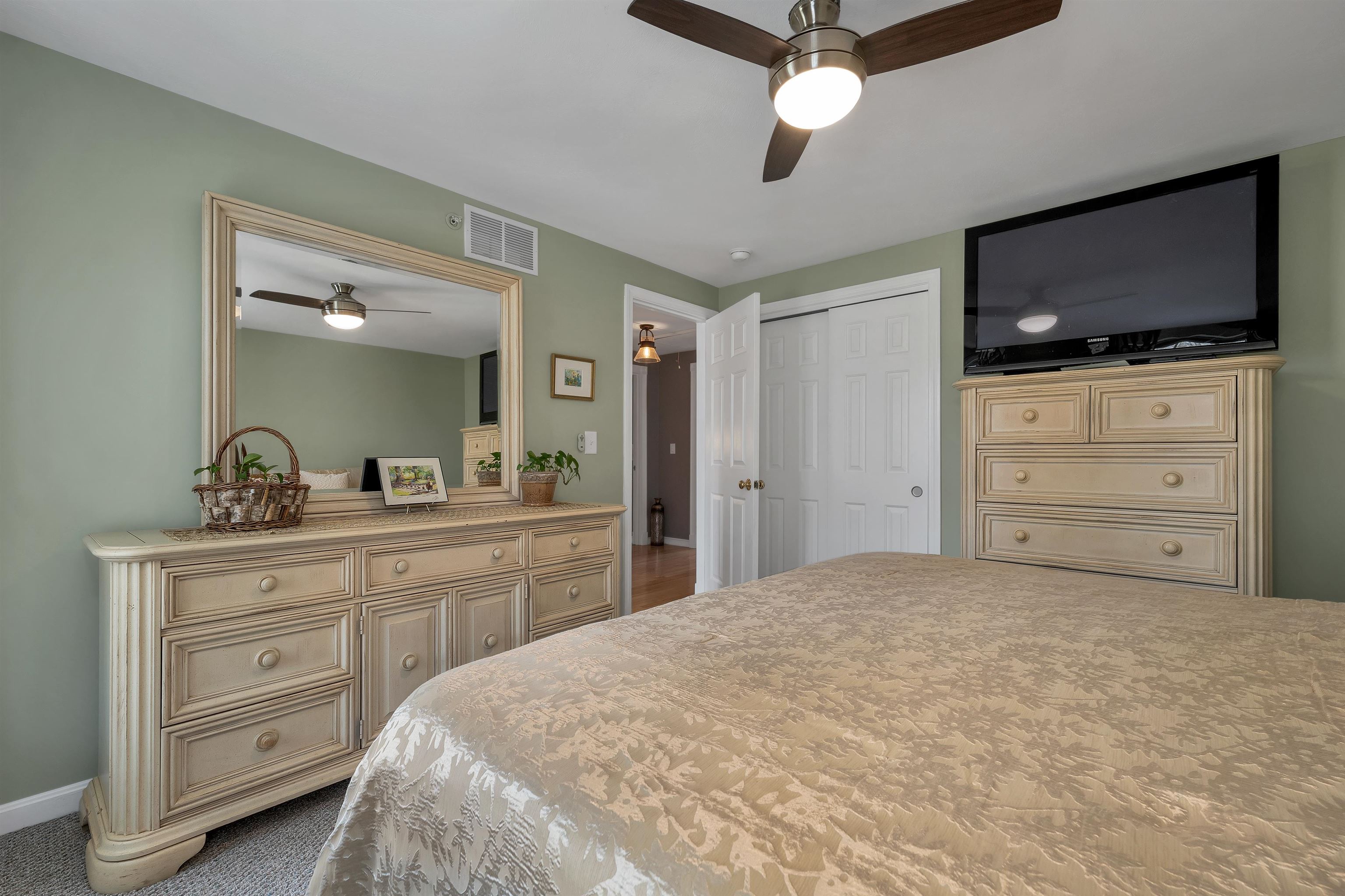 71 Auburn Road Hooksett, NH 03106 - Photo 42 of 59