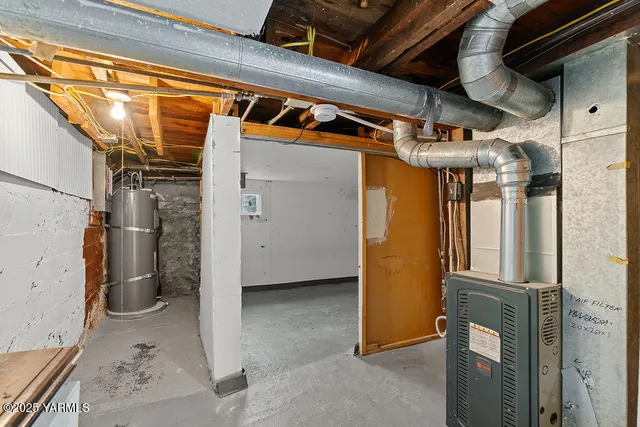 $277,000 | 922 9th Avenue South, Yakima, WA 98902