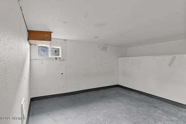 $277,000 | 922 9th Avenue South, Yakima, WA 98902