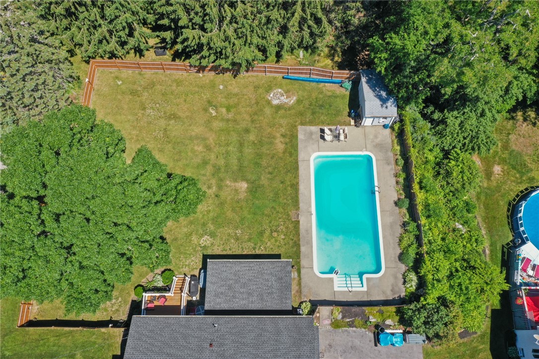 5 Burke Road Bristol, RI 02809 - Photo 3 of 38 Gallery Image 3
