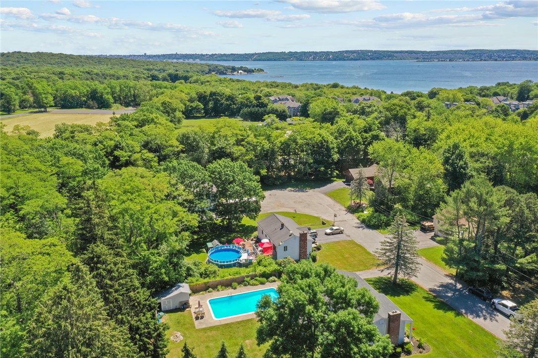 5 Burke Road Bristol, RI 02809 - Photo 4 of 38 Gallery Image 4