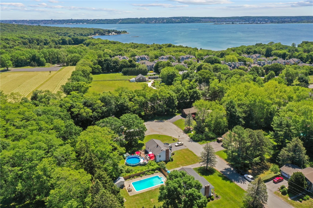 5 Burke Road Bristol, RI 02809 - Photo 5 of 38 Gallery Image 5