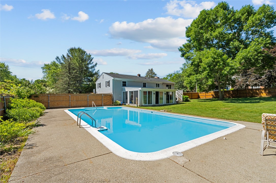 5 Burke Road Bristol, RI 02809 - Photo 9 of 38 Gallery Image 9