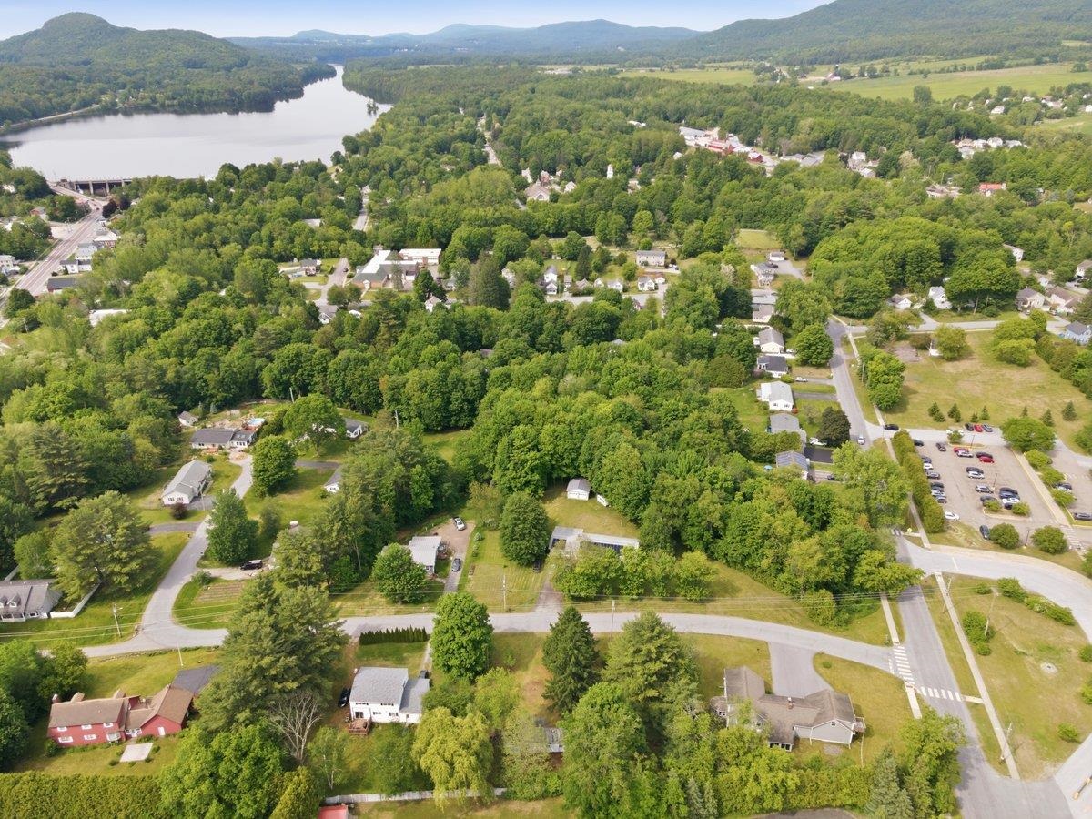 10 Baker Lane Milton, VT 05468 - Photo 2 of 24