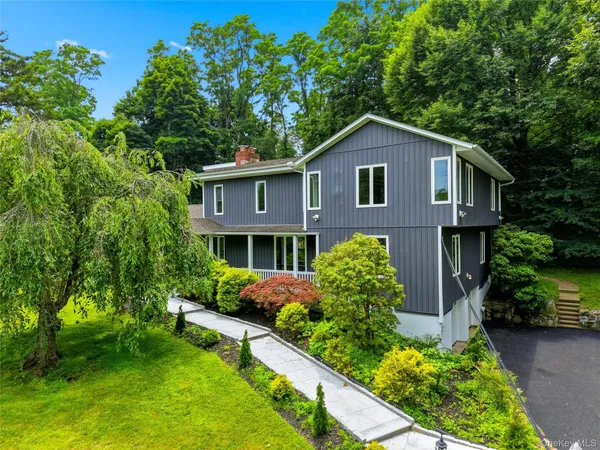 $1,500,000 | 12 East Mt Airy Road, Croton-on-Hudson, NY 10520