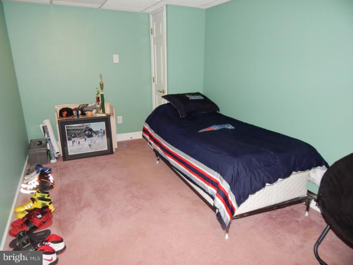 1506 Walnut Ridge Drive Pottstown, PA 19464 - Photo 8 of 10 Gallery Image 8
