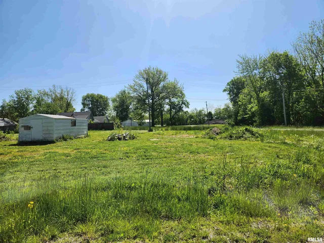 $7,500 | 64 South 2nd Street, Ashley, IL 62808