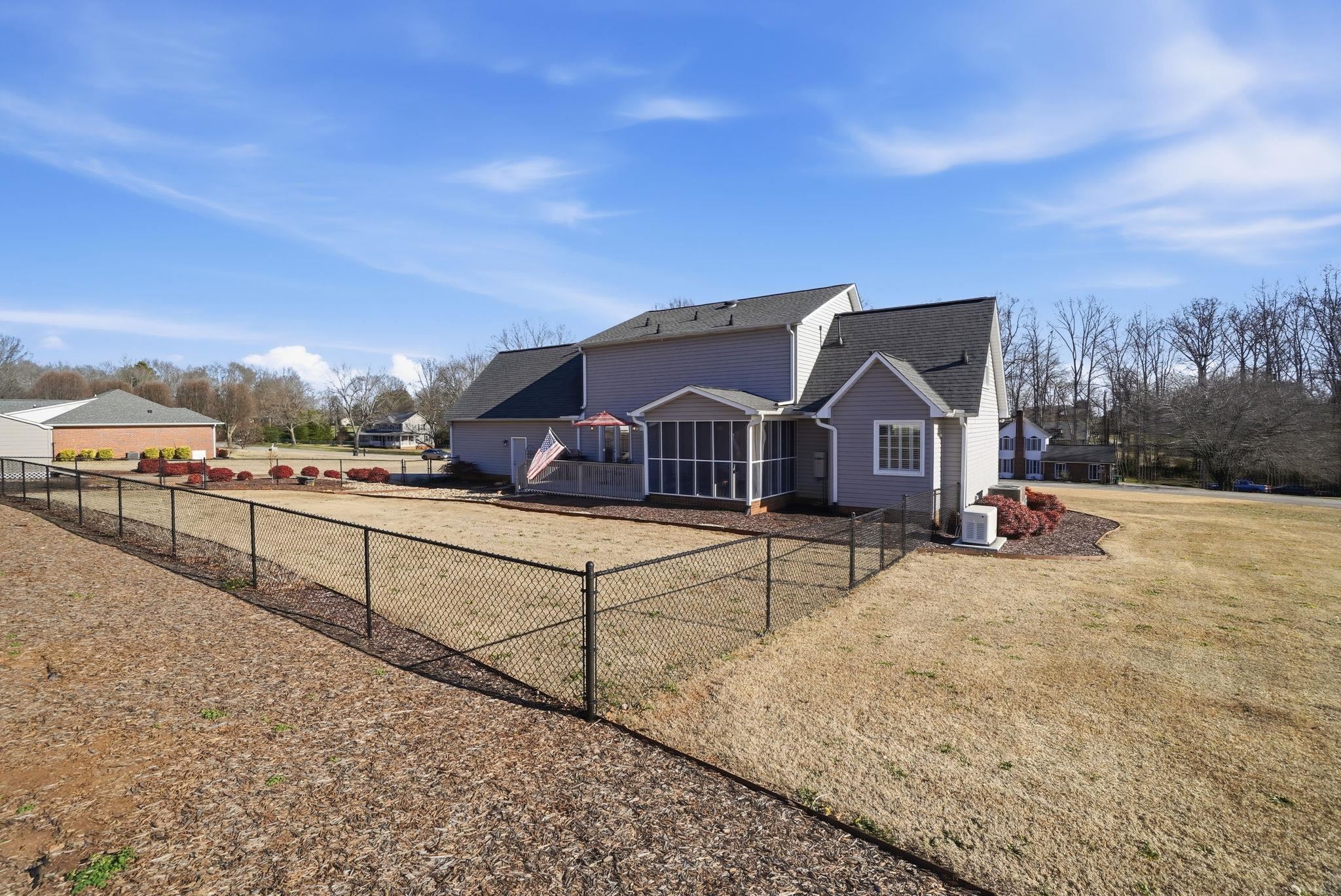 127 Fairway Drive Gaffney, SC 29341 - Photo 30 of 37