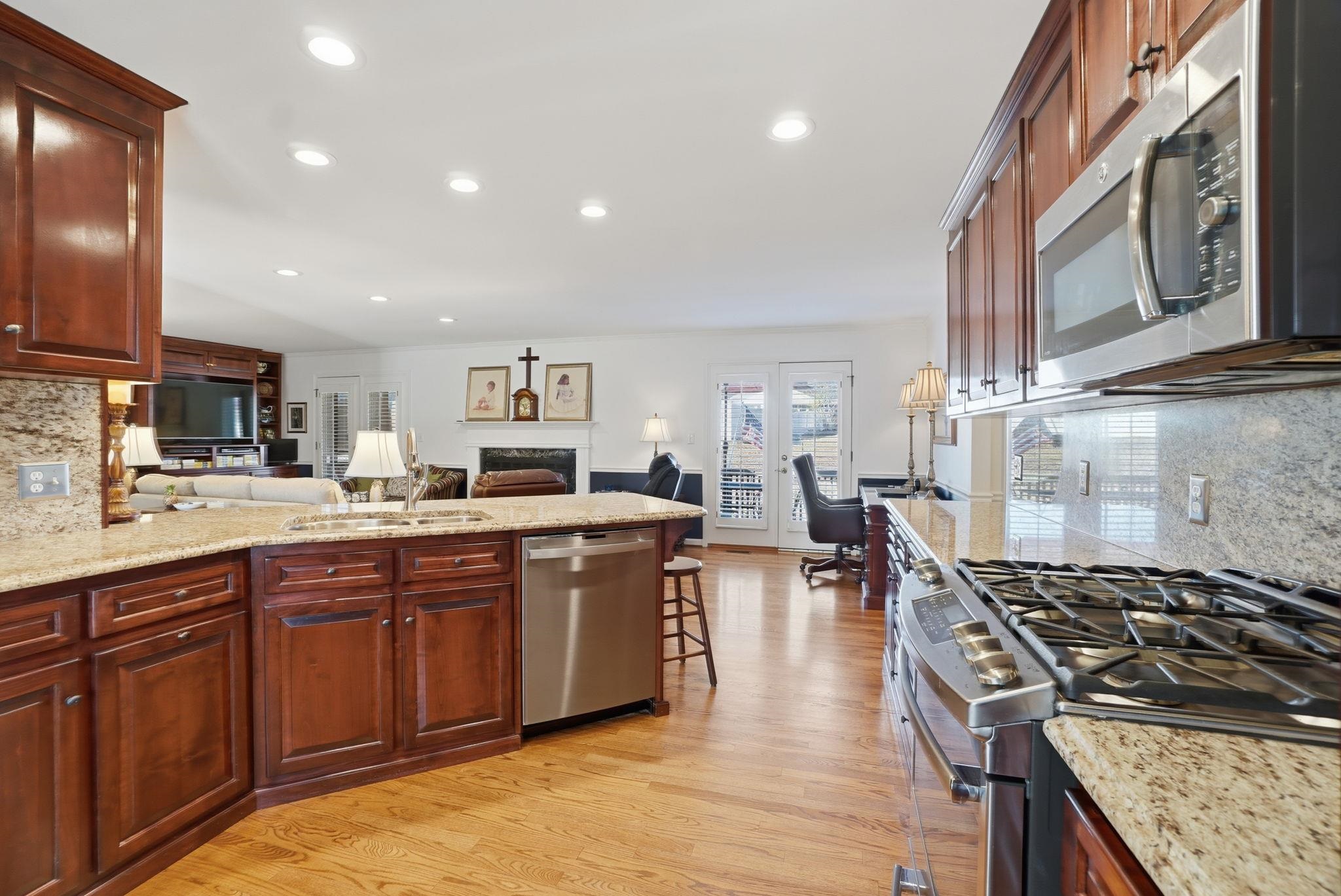 127 Fairway Drive Gaffney, SC 29341 - Photo 10 of 37