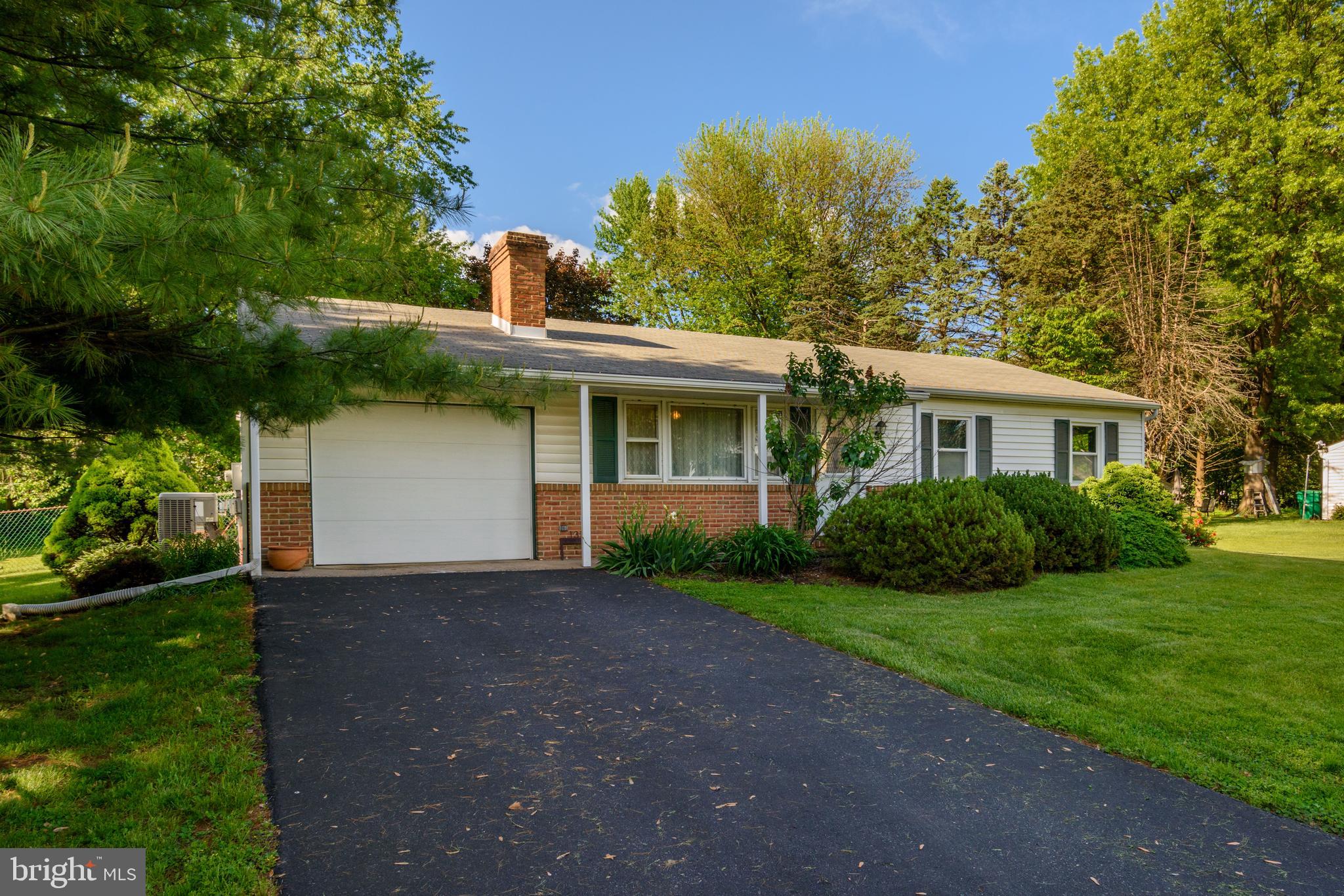 1310 Pelham Road Harrisburg, PA 17110 - Photo 1 of 25 Gallery Image 1
