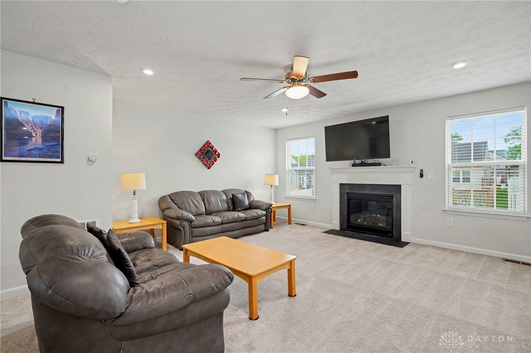 157 Cresting Road Fairborn, OH 45324 - Photo 11 of 43