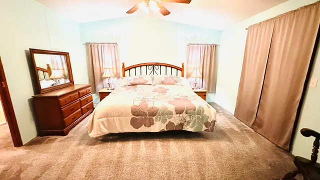 $249,900 | 105 Breezewood Circle, San Mateo, FL 32187