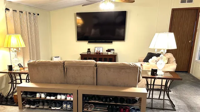 $249,900 | 105 Breezewood Circle, San Mateo, FL 32187