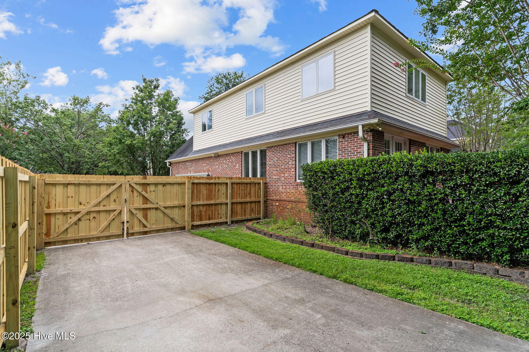 7625 Lost Tree Road Wilmington, NC 28411 - Photo 9 of 69 9-web-or-mls-BTS00362