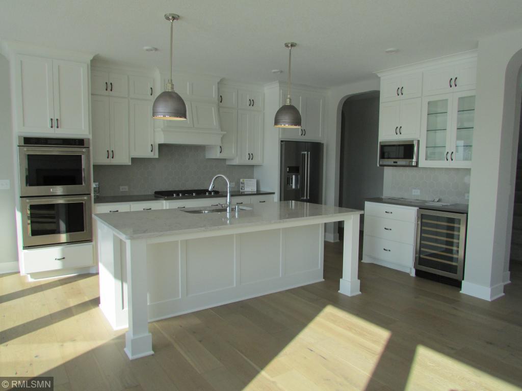30 Rapp Farm Boulevard North Oaks, MN 55127 - Photo 8 of 79 Gallery Image 8