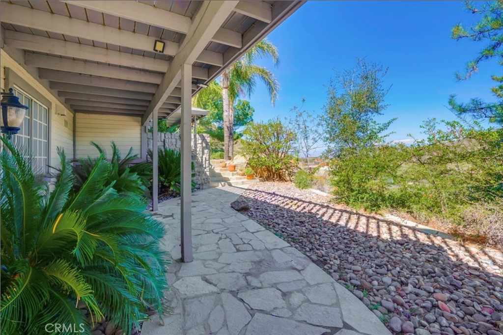 39100 Saddle Ridge Road Hemet, CA 92543 - Photo 11 of 59