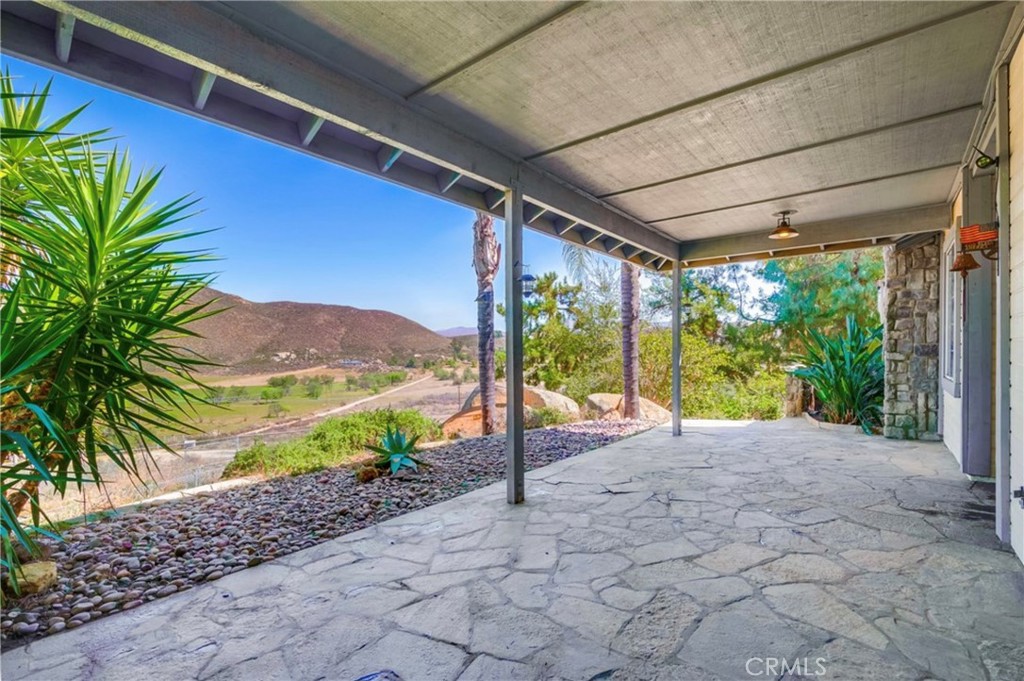 39100 Saddle Ridge Road Hemet, CA 92543 - Photo 14 of 59