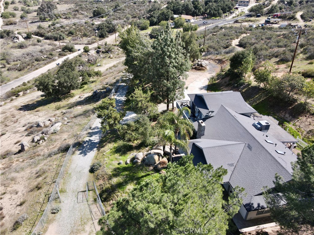 39100 Saddle Ridge Road Hemet, CA 92543 - Photo 4 of 59