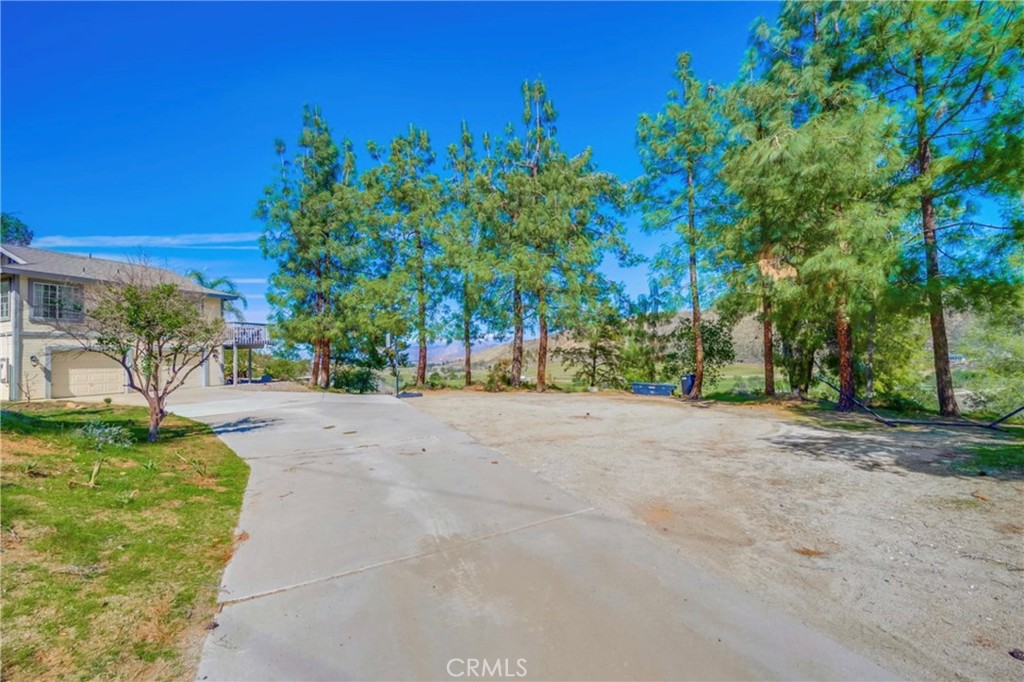 39100 Saddle Ridge Road Hemet, CA 92543 - Photo 8 of 59
