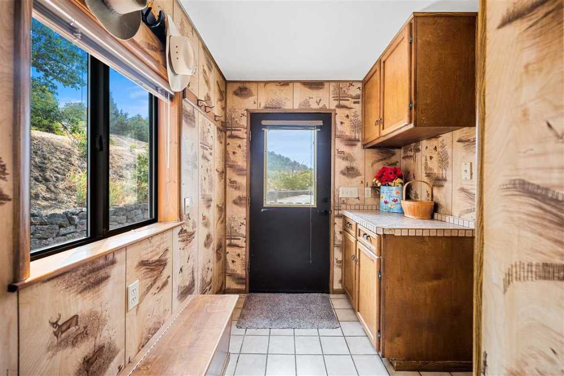 8402 Faith Road Montague, CA 96064 - Photo 15 of 27 Gallery Image 15
