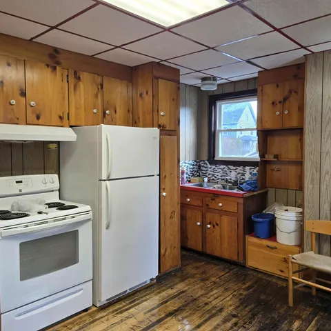 $1,595 | 13 Forest Street, Unit 1, Dover, NH 03820