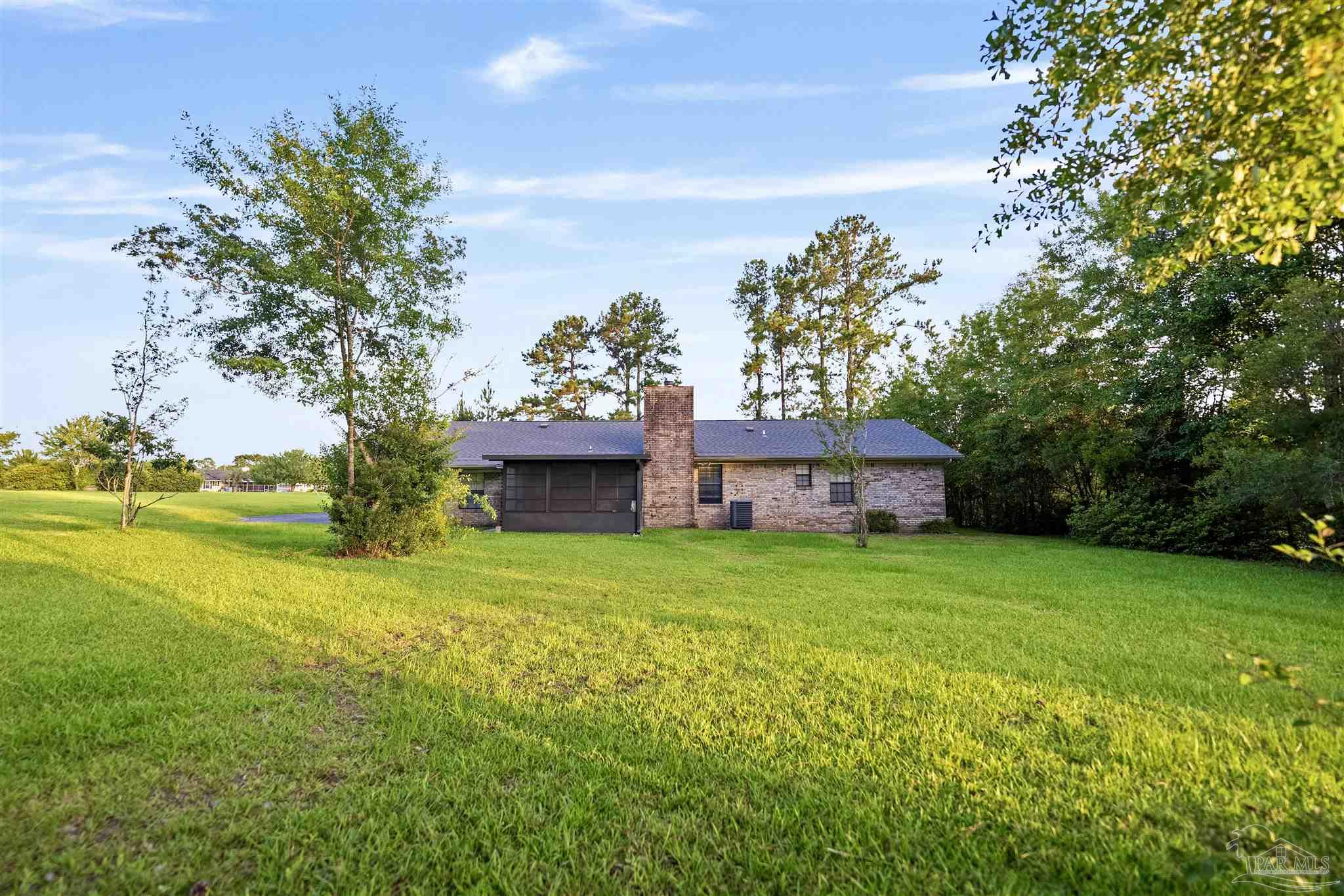 532 Ashley Road Cantonment, FL 32533 - Photo 5 of 32