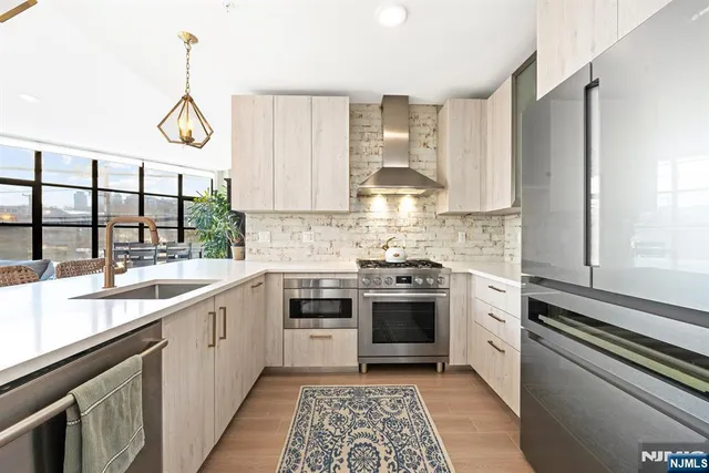 $1,450,000 | 711 1st Street, Unit 202, Hoboken, NJ 07030