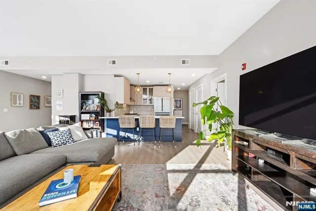 $1,450,000 | 711 1st Street, Unit 202, Hoboken, NJ 07030