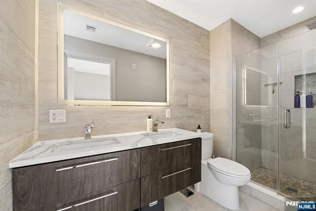 $1,450,000 | 711 1st Street, Unit 202, Hoboken, NJ 07030